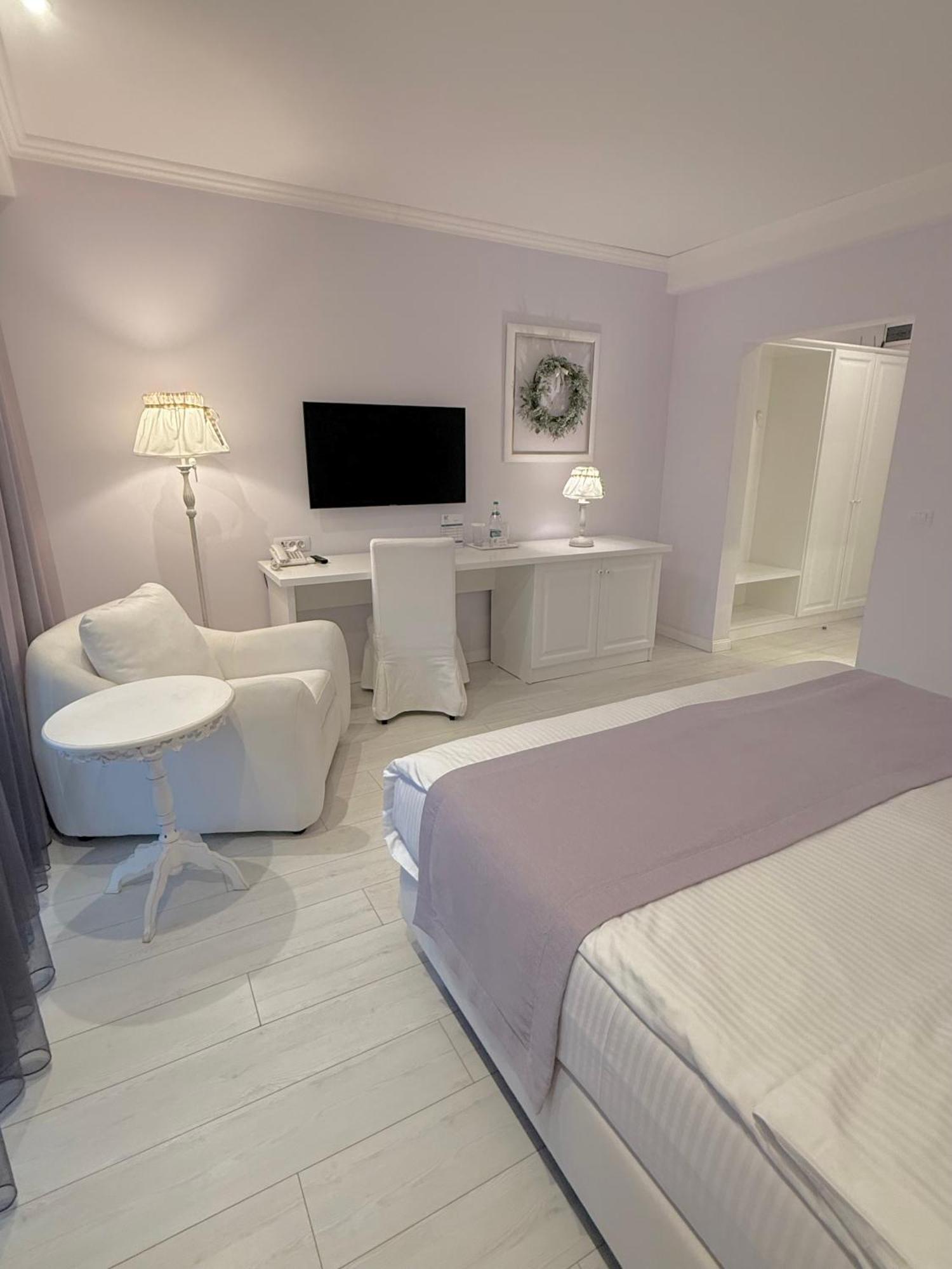 מלון חונדוארה Krystal Boutique Mansion מראה חיצוני תמונה