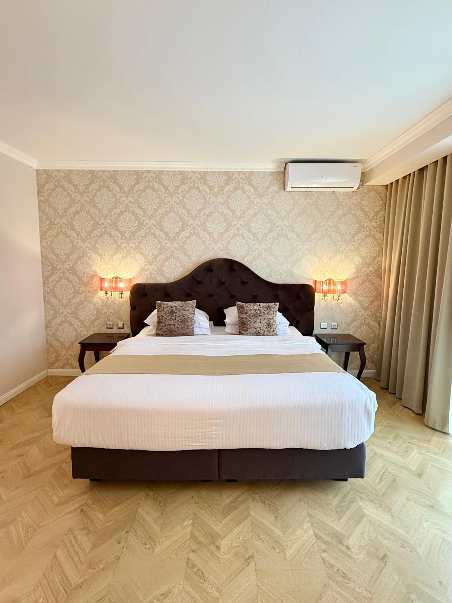 מלון חונדוארה Krystal Boutique Mansion מראה חיצוני תמונה